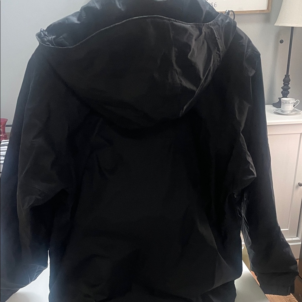 Summer Sale Markdown Columbia Men Black Hooded Raincoat Lgth 28”, Pit to Pit 24” - Picture 8 of 16